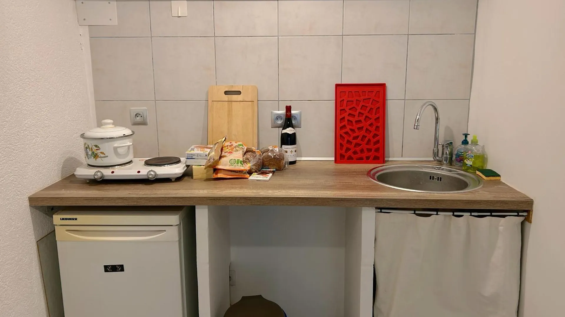 Homestay Chambre Equipee Dans Appartement De Village Magagnosc France