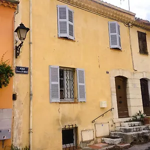 Dans Maison De Village Appartement